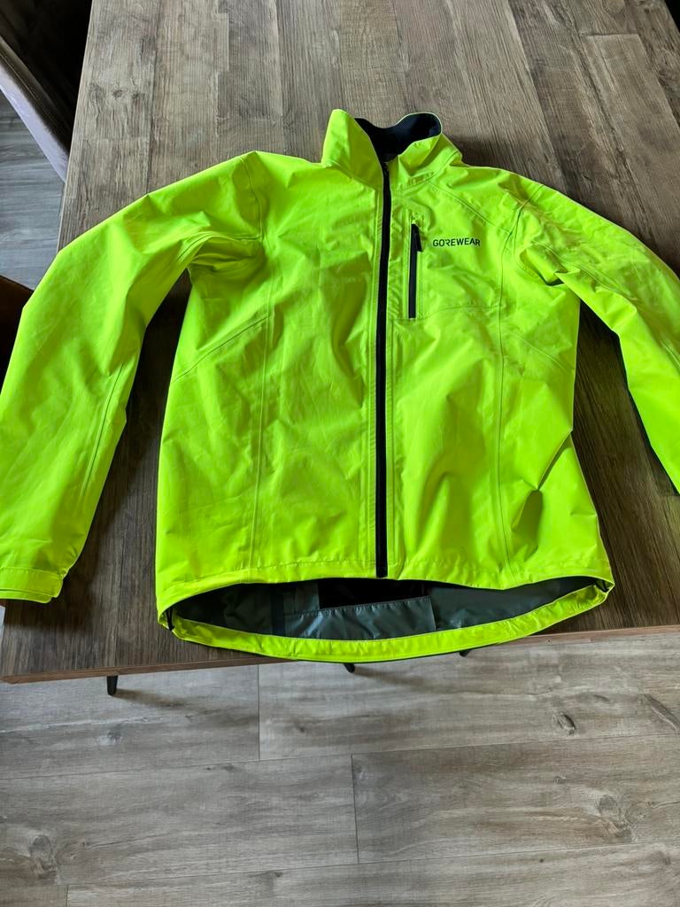 Goretex fluo jas nieuwstaat, Ophalen, Zo goed als nieuw