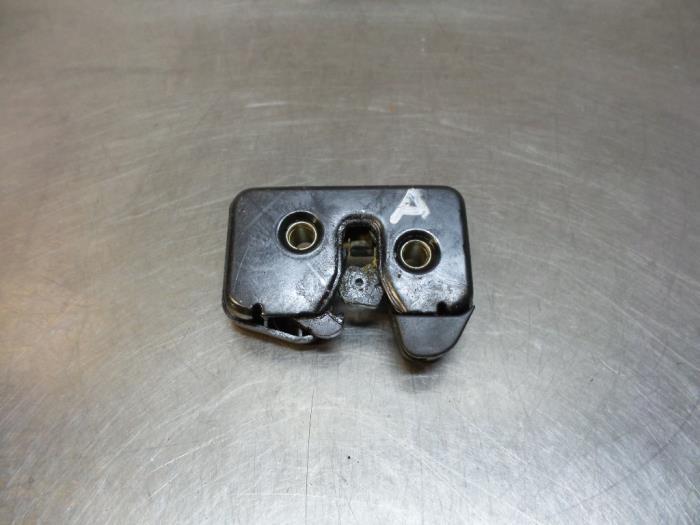 Slotvanger Achterklep van een Seat Arosa (Arosa 00-), Gebruikt, -, -, Ophalen of Verzenden