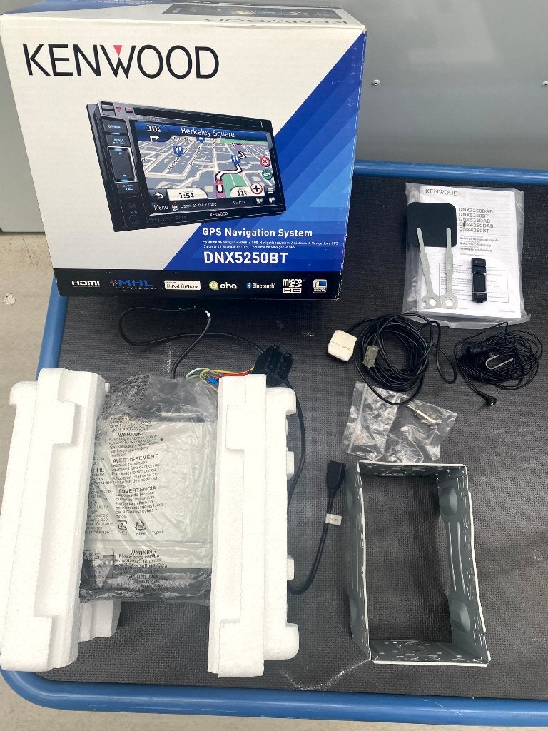 Kenwood Garmin DNX5250BT Double DIN (Multimedia-Navigation), Ophalen, Gebruikt