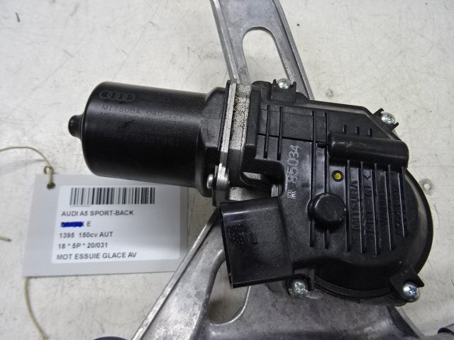 MOTEUR ESSUIE-GLACE AVANT Audi A5 Sportback (F5A / F5F), Utilisé, Audi