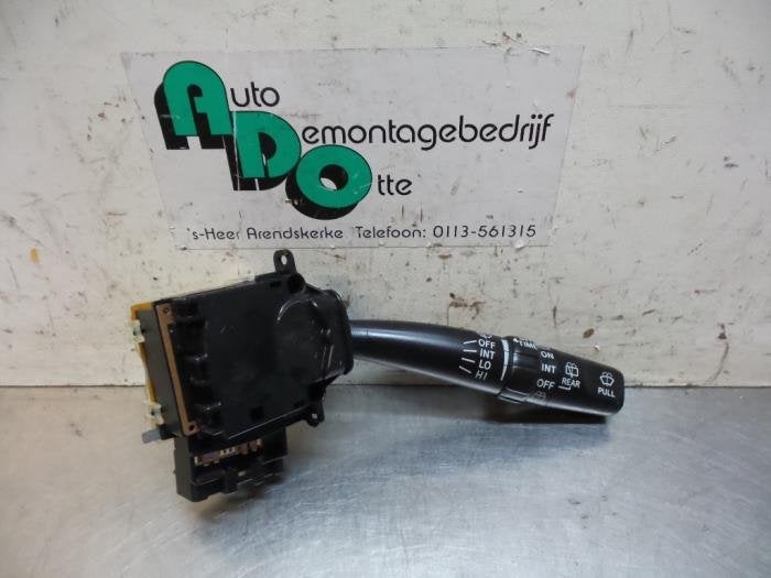 Commutateur essuie-glace d'un Toyota Corolla (Corolla 96-), -, 3 mois de garantie, Toyota, Utilisé