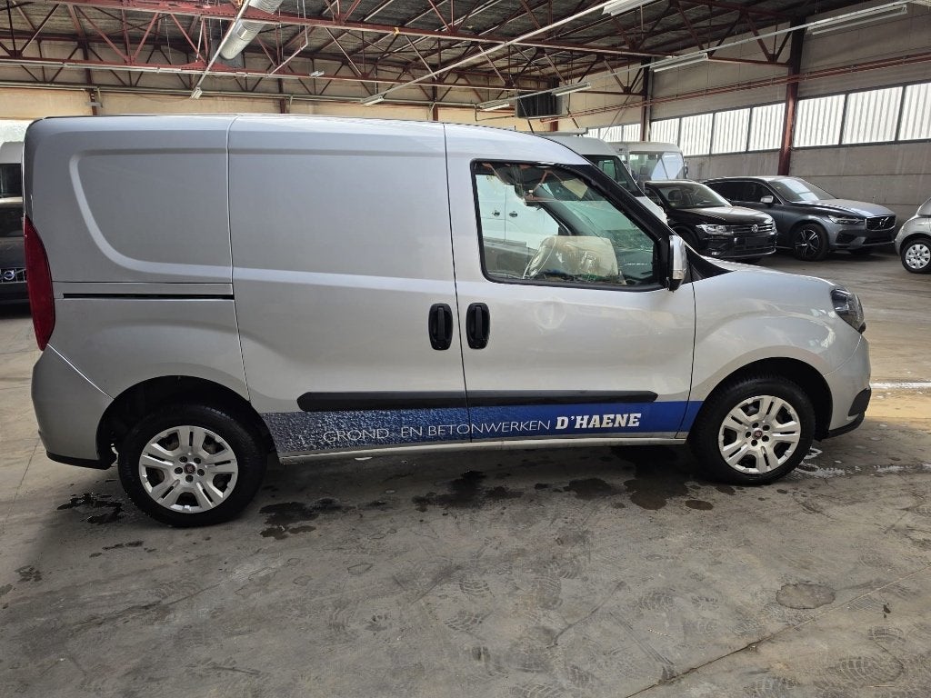 FIAT DOBLO 2019, 57500 km, voiture accidentée, Autos, Achat, Euro 6, Entreprise, Boîte manuelle