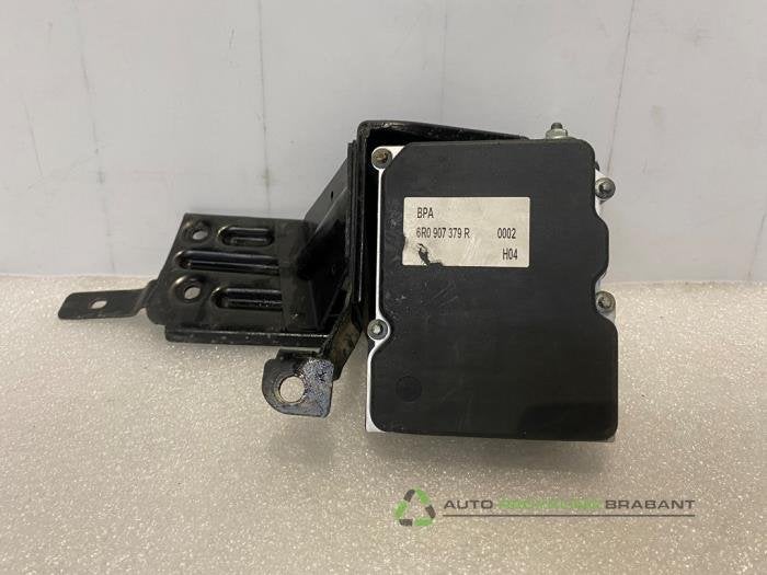 Pompe ABS d'un Volkswagen Polo, Volkswagen, -, 3 mois de garantie, Utilisé