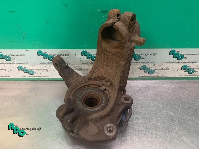 Fusee links-voor van een Peugeot 207 (207 06-), Gebruikt, -, -, Ophalen of Verzenden