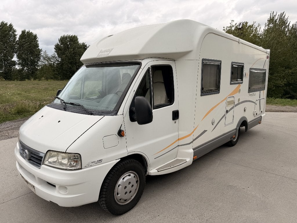 Fiat Benimar Perseo 680cc Bj 2004 2.8JTD 101.000km, Caravans en Kamperen, Chemisch toilet, Standaard zit, Fiat, Vloeistofverwarming
