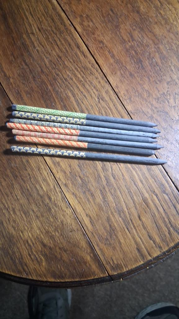 Anciens crayons ardoise, Enlèvement ou Envoi