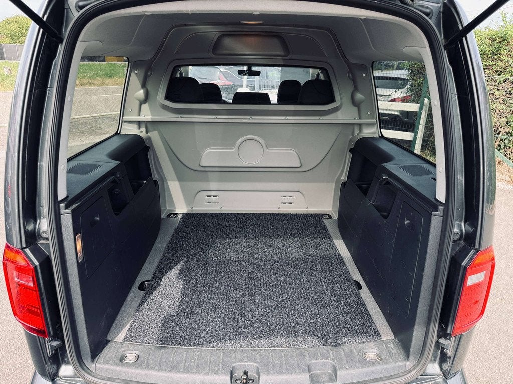 Volkswagen Caddy 2.0 CR TDi Maxi Double cabine, Utilitaire,, 2312 kg, Argent ou Gris, Entreprise, Noir
