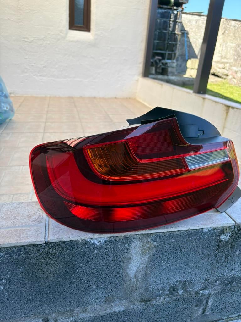 Bmw série 2 f22 f23 feu arrière gauche, Enlèvement, BMW