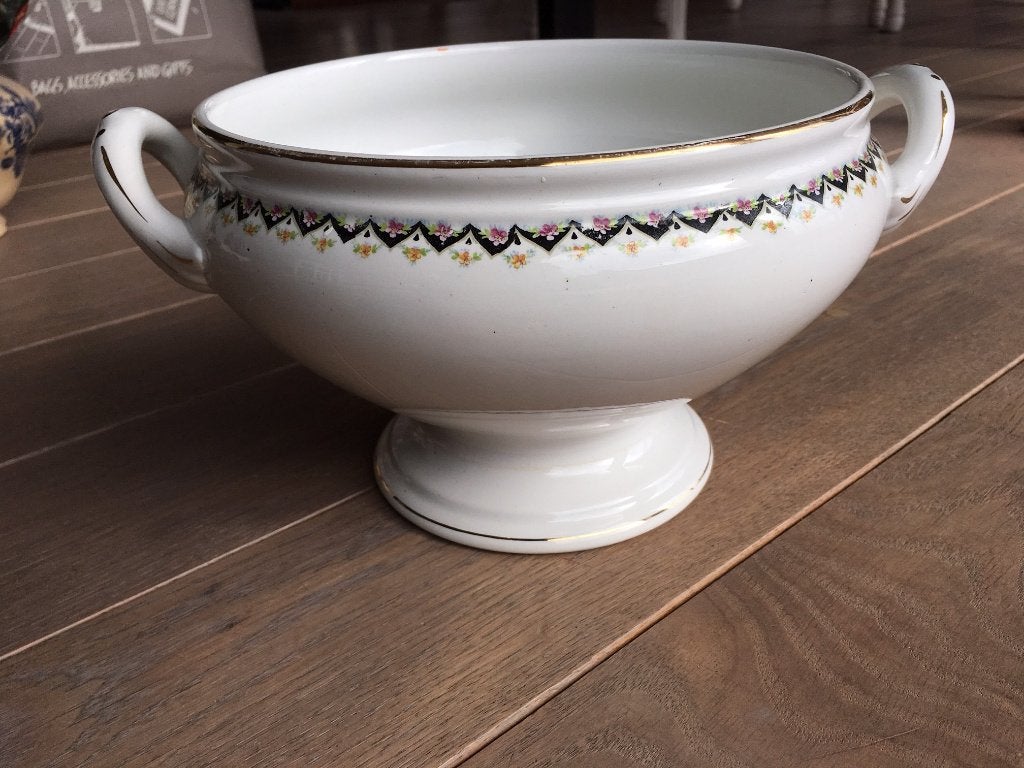 SOUPIÈRE EN PORCELAINE + PLAT de Maastricht, Antiquités & Art, Antiquités | Porcelaine, Enlèvement ou Envoi