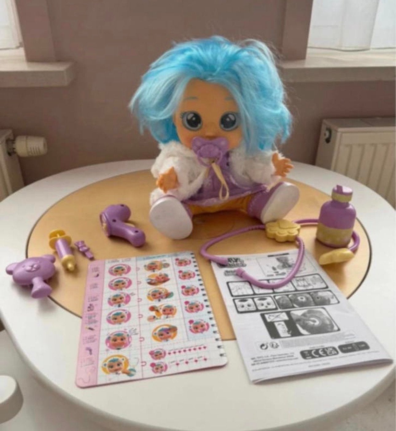 Pop cry babies Dressy Kristal, Kinderen en Baby's, Speelgoed | Poppen, Ophalen of Verzenden, Zo goed als nieuw