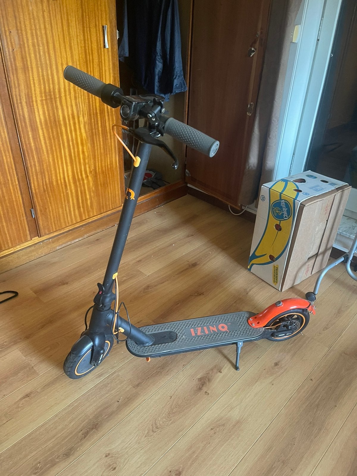Electrische step Izinq, Ophalen, Zo goed als nieuw