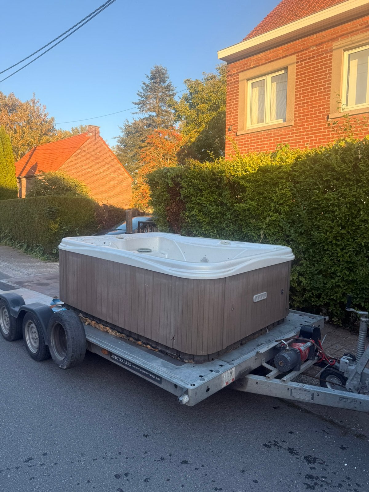 Jacuzzi 3 persoon MOET SNEL WEG, Ophalen, Gebruikt, Vast, Inbouw