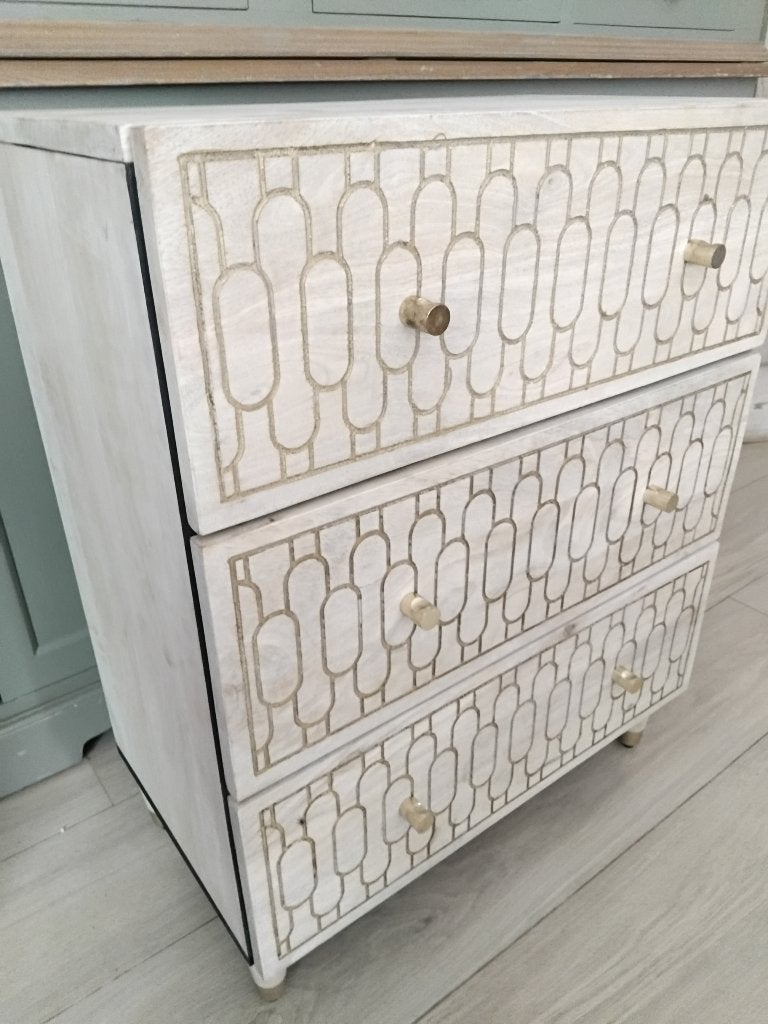 ladekast mango handgesneden nieuwstaat, Huis en Inrichting, Kasten | Ladekasten, Ophalen, Nieuw