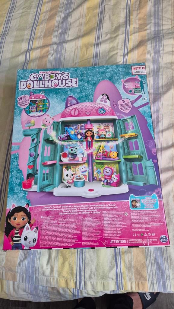 Dreamworks Gabby's Dollhouse, Ophalen
