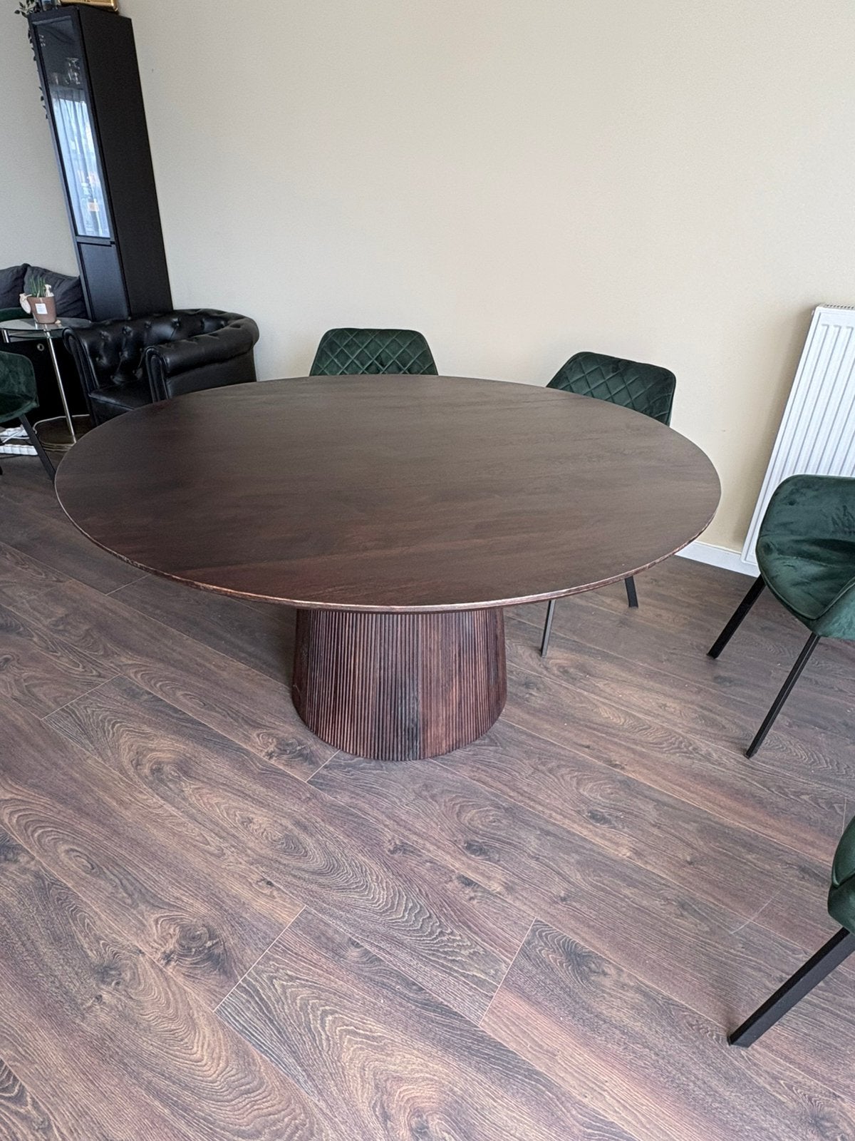 Mokka ronde eettafel Ø150 cm in donkerbruin/walnoot, Ophalen, 50 tot 100 cm, 150 tot 200 cm, Zo goed als nieuw