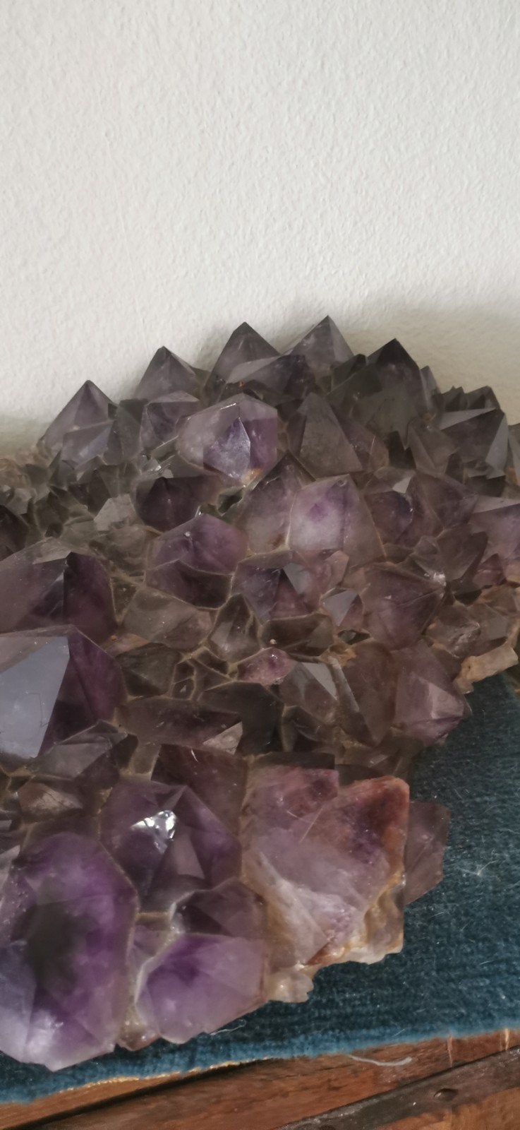 Améthyste 65cm plus de 30kg, Verzamelen, Mineralen en Fossielen, Ophalen
