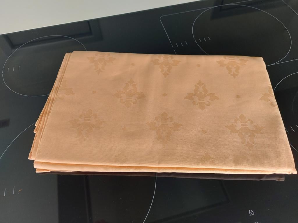 Nappe French Lily 1 m 70 x 1 m 40 (neuve), Enlèvement ou Envoi, Neuf, Rectangle, Intérieur