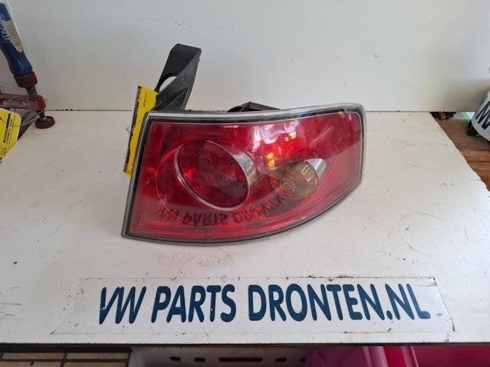 Feu arrière droit d'un Seat Ibiza, -, 3 mois de garantie, Utilisé, -