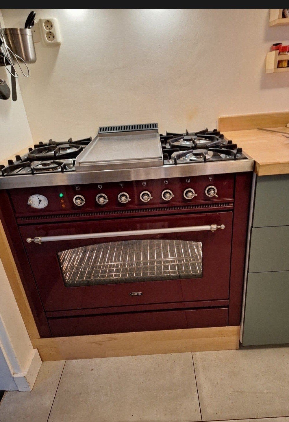 cuisinière Boretti . en très bon état. 5 feux., Electroménager, Gaz, Gril, Comme neuf, Enlèvement