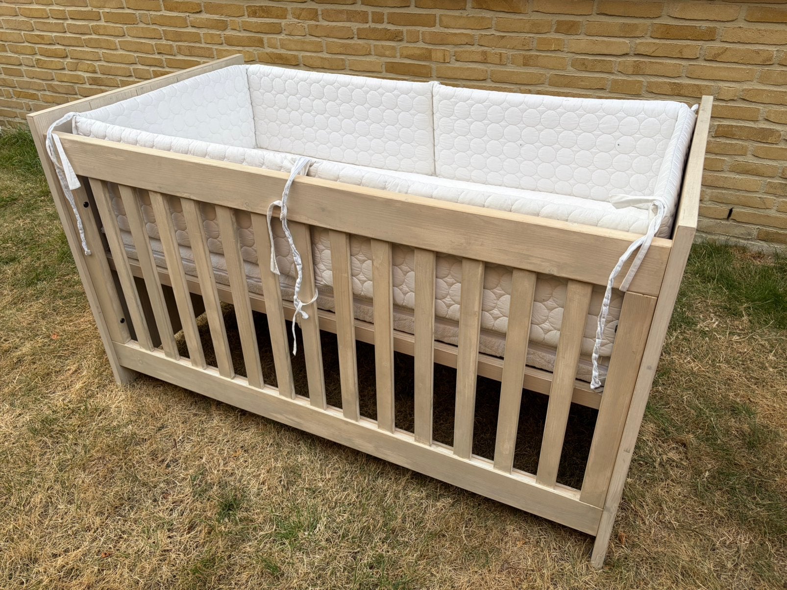Bopita Jesse meegroeibed (70x140) + matras & omranding, Gebruikt, 70 tot 85 cm, 140 tot 160 cm, Ophalen