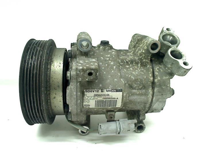 Pompe clim d'un Renault Clio, Renault, -, 3 mois de garantie, Utilisé