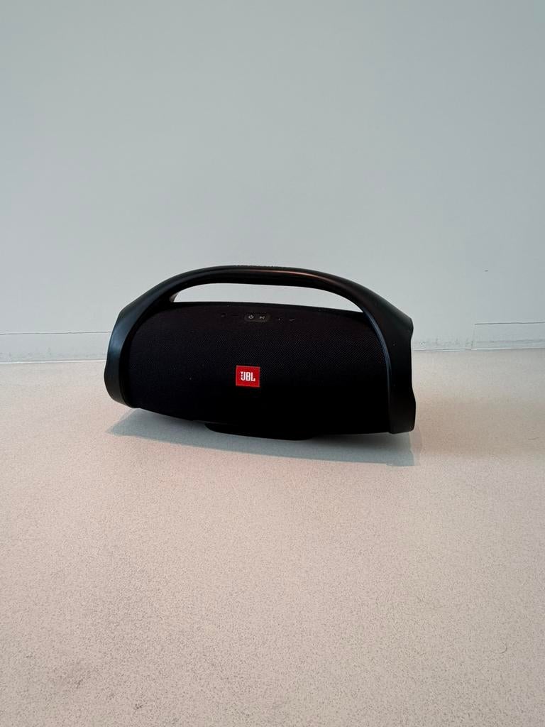 JBL boombox, Ophalen, JBL, Zo goed als nieuw, 60 tot 120 watt