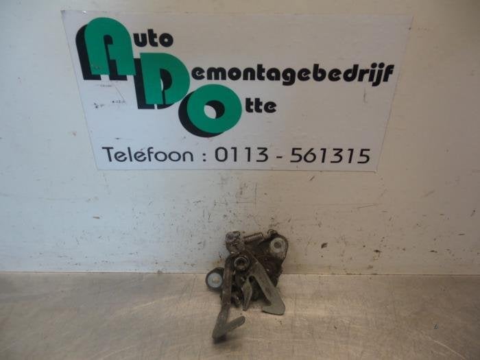 Slotmechaniek Motorkap van een Peugeot Partner, Gebruikt, -, -, Ophalen of Verzenden