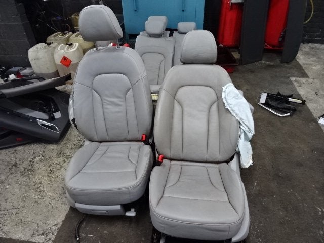INTERIEUR Audi Q3 (8UB / 8UG) (5N0881106AB), Gebruikt, Mevr. I. Hauben, Audi, Rue de l'Espoir 34 34
4030  GRIVEGNÉE, BE