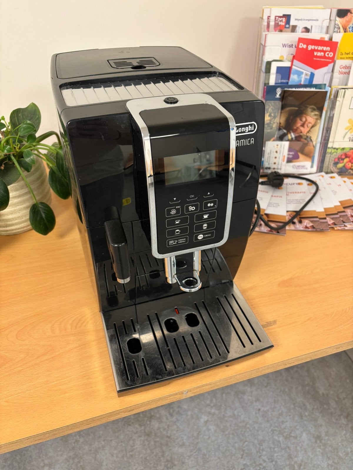 De longhi dinamica ecam espresso machine koffie, Ophalen, Zo goed als nieuw
