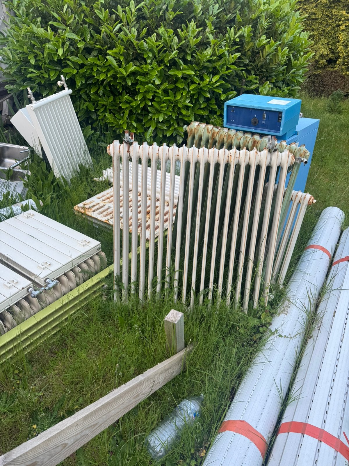 Rolluiken, radiatoren, verwarmingsmateriaal, ketel…, Enlèvement, Utilisé