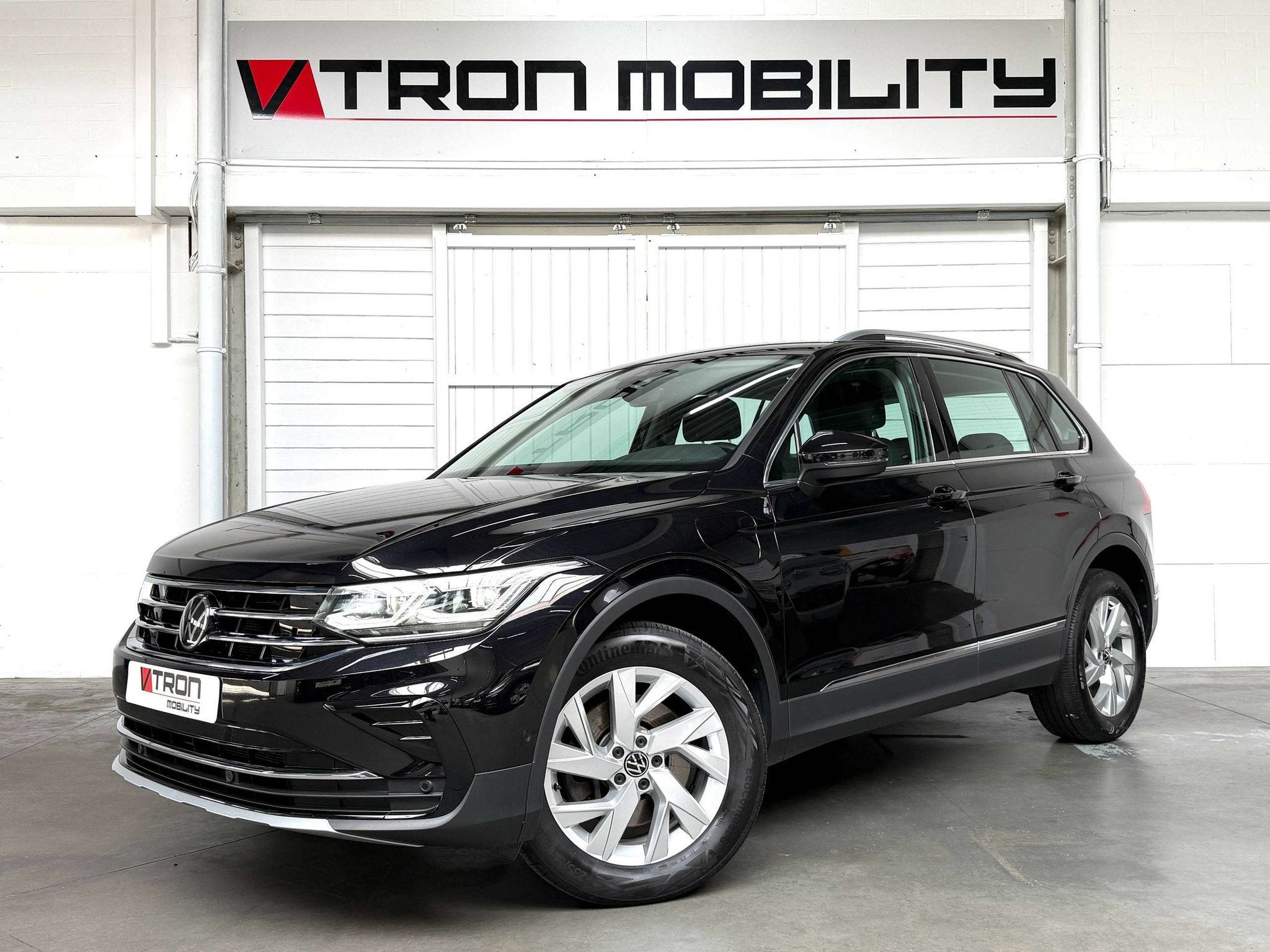 Volkswagen Tiguan Tiguan eHybrid 1.4 Elegance DSG (180 kW) C, 1395 cm³, Achat, Entreprise, Noir