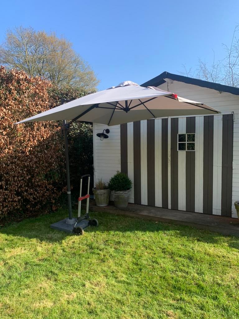 Parasol 2,40 m x 2,40 m, Tuin en Terras, Ophalen, Gebruikt