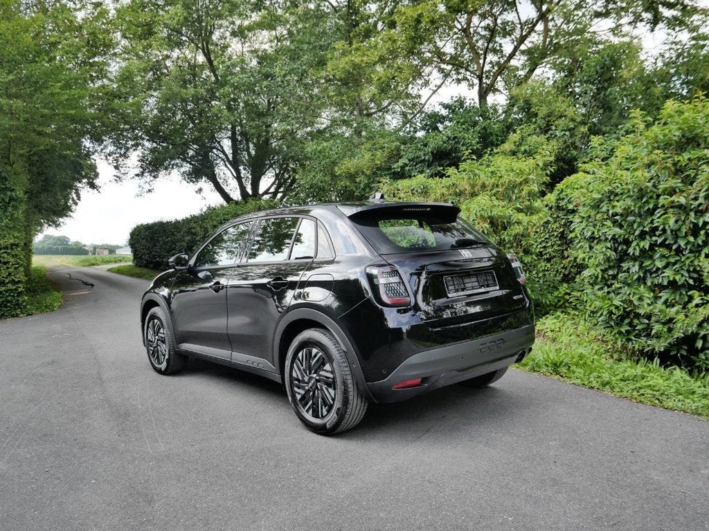 Fiat 600 Mild-Hybrid, 100pk, (bj 2025, automaat), Auto's, Stof, Gebruikt, 1199 cc, Automatische klimaatregeling