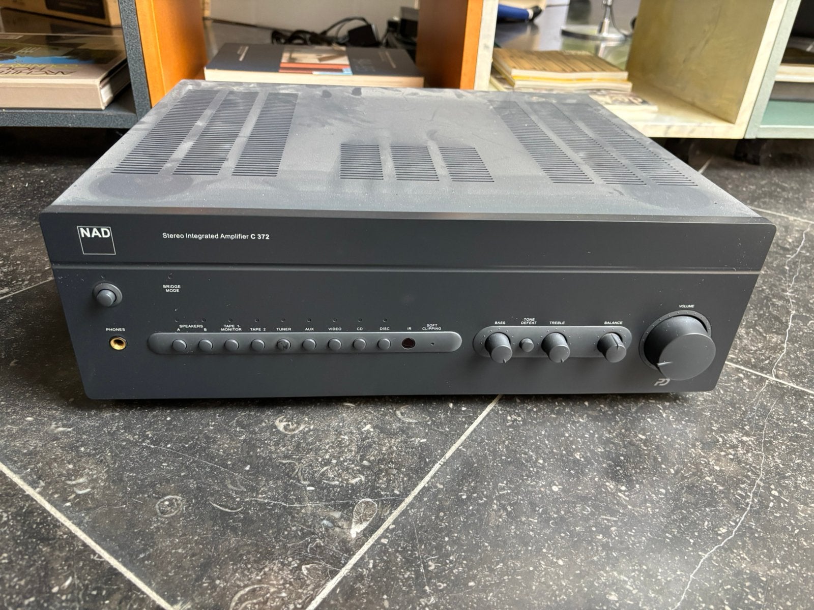 NAD C 372 + C 272 – hoogwaardige stereo versterkerset, Audio, Tv en Foto, Zo goed als nieuw, 120 watt of meer, Stereo, Ophalen