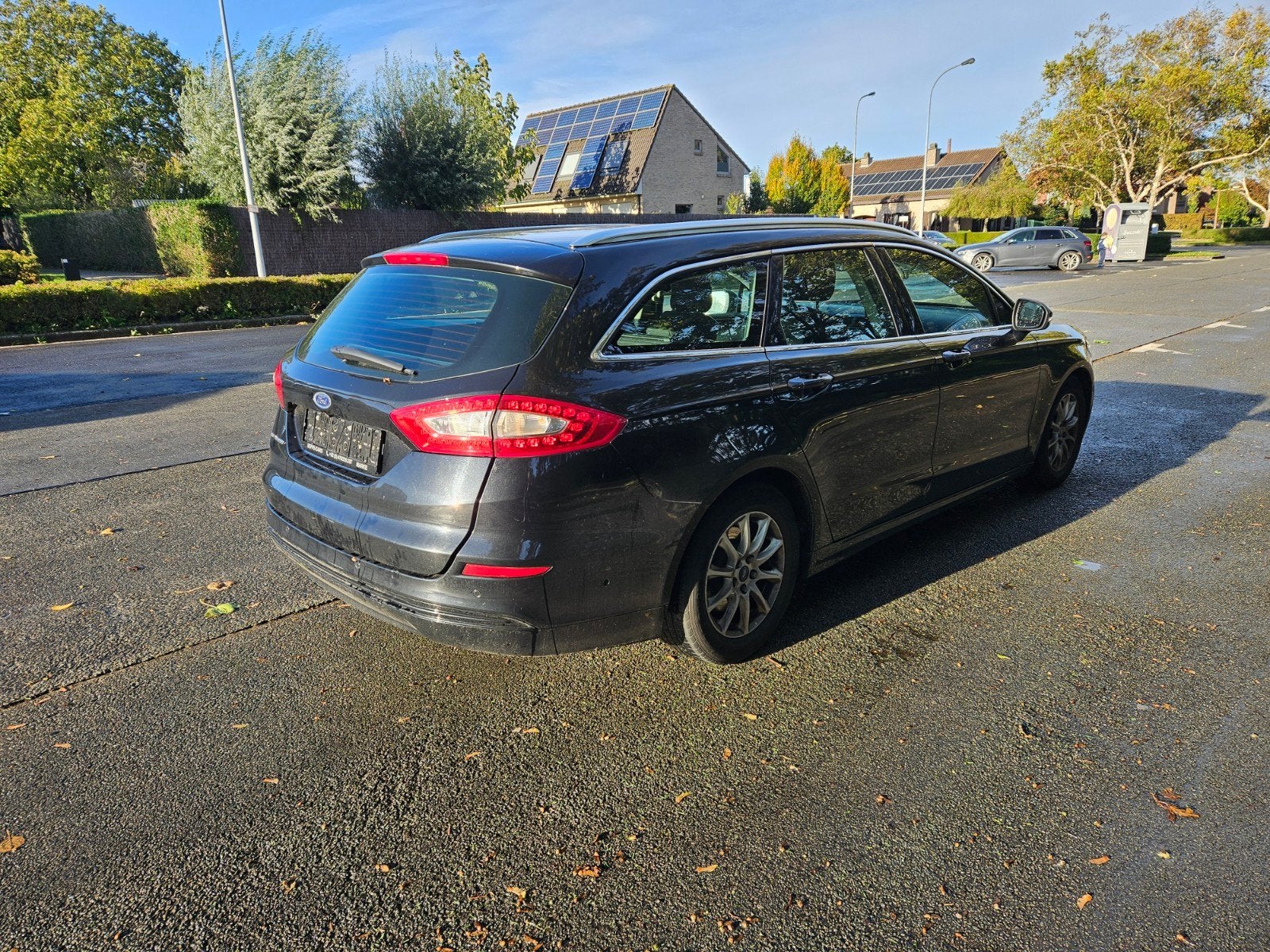 ford mondeo 1.6TDCI 103000km, Auto's, Voorwielaandrijving, Euro 5, Mondeo, Zwart