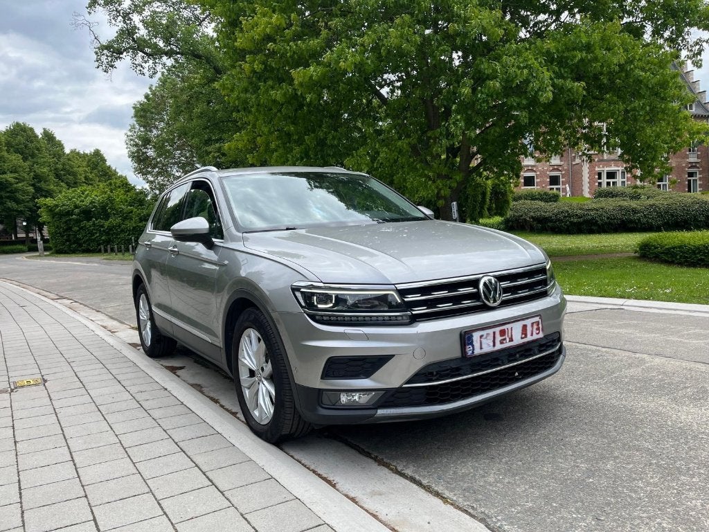 Volkswagen Tiguan Tiguan 2.0 TDi SCR Highline BMT DSG, Auto's, Beige, Leder, 5 deurs, Particulier