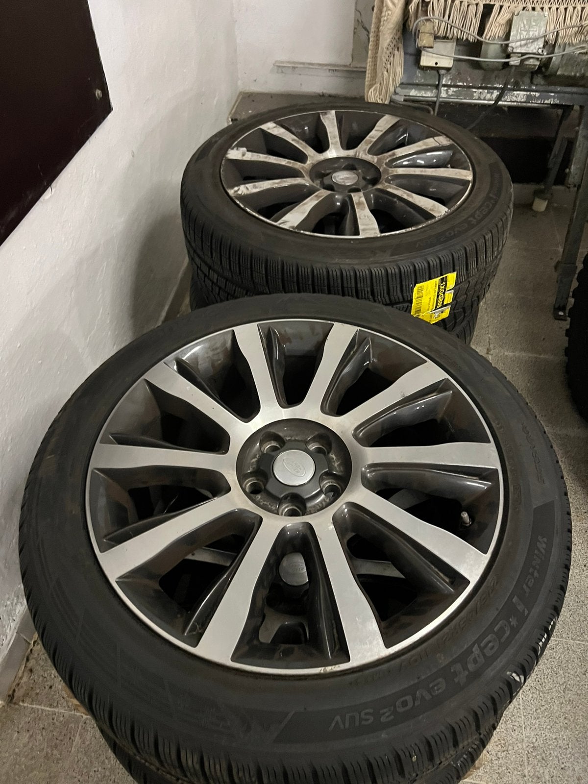 NIEUWE BANDEN / ORIGINELE LAND ROVER VELGEN, Auto-onderdelen, Banden en Velgen, Ophalen, 275 mm, Banden en Velgen, Nieuw