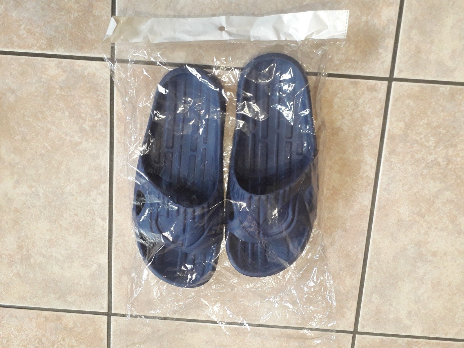 Une paire de slache pointure 40 neuve, Enlèvement ou Envoi, Neuf, Espadrilles