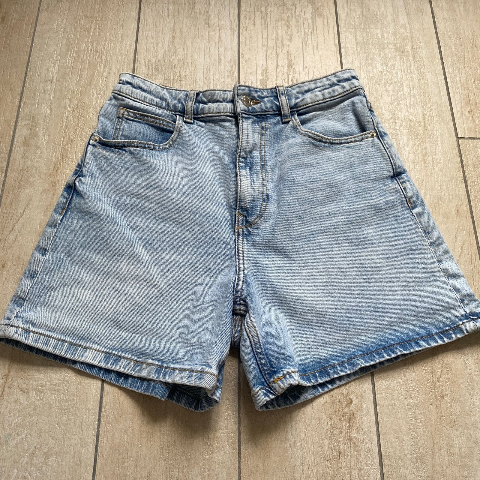 Short zara maat 36, Ophalen of Verzenden, Zo goed als nieuw, Blauw