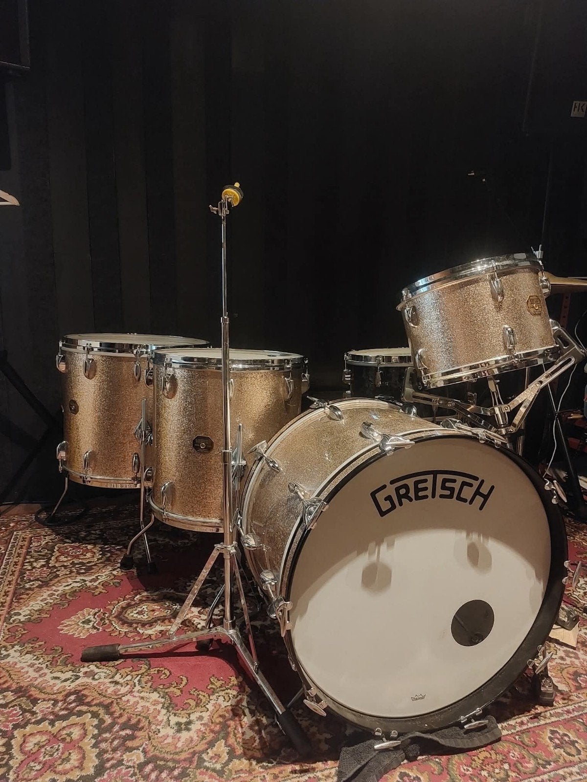 Gretsch USA, Ophalen