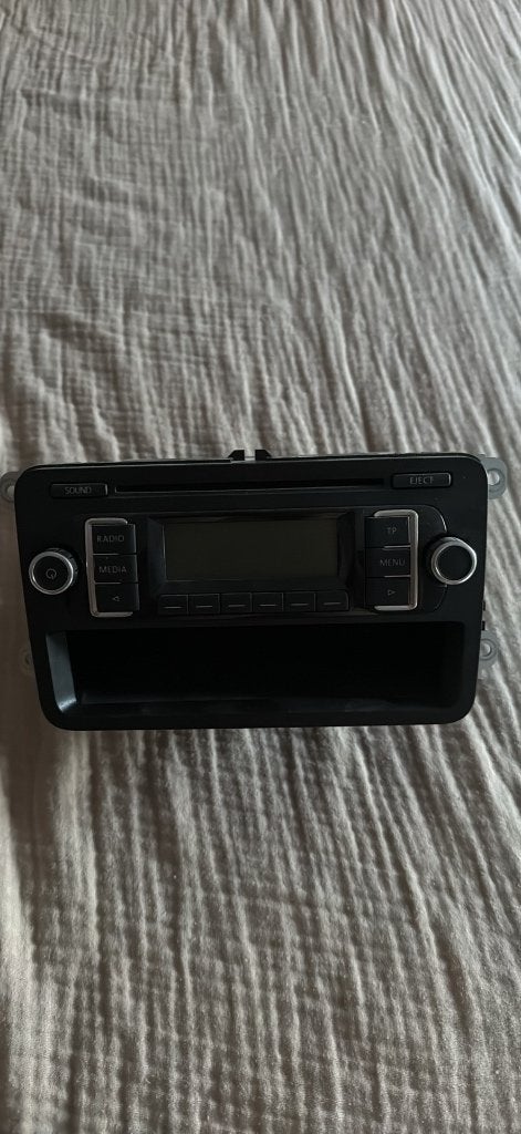 Originele Volkswagen RCD210 MP3 autoradio – VW 5M0 035 156 B, Auto-onderdelen, Overige Auto-onderdelen, Ophalen of Verzenden, Gebruikt