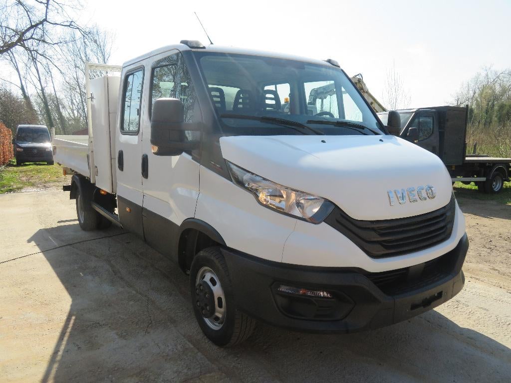 Iveco Daily 35C16 3.0 - Dubbel cabine - Kipper - 2022 - €6d, Autos, Camionnettes & Utilitaires, Achat, Iveco, Boîte manuelle, Noir