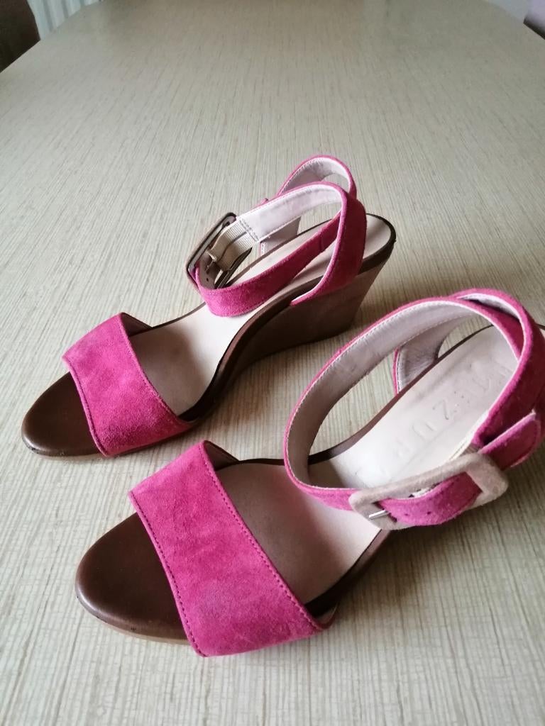mooie sandalen Mezura maat 36, Kleding | Dames, Schoenen, Overige kleuren, Verzenden, Sandalen of Muiltjes, Zo goed als nieuw