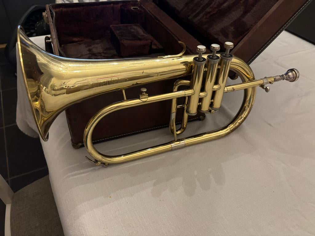 Bugel/flugelhorn, Muziek en Instrumenten, Ophalen, Zo goed als nieuw