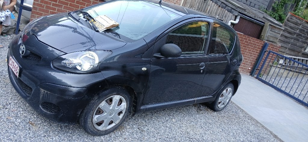 TOYOTA AYGO, Achat, 50 kW, 880 kg, Boîte manuelle