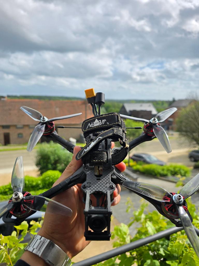 DFR JeNo Cine 03 - Drone FPV de 5 pouces - 6S - Crossfire BN, TV, Hi-fi & Vidéo, Drones, Enlèvement ou Envoi, DJI