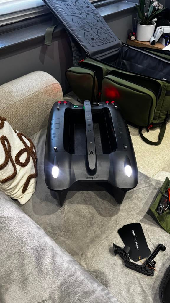 Bateau, amorceur deeper quest, Watersport en Boten, Ophalen, Zo goed als nieuw