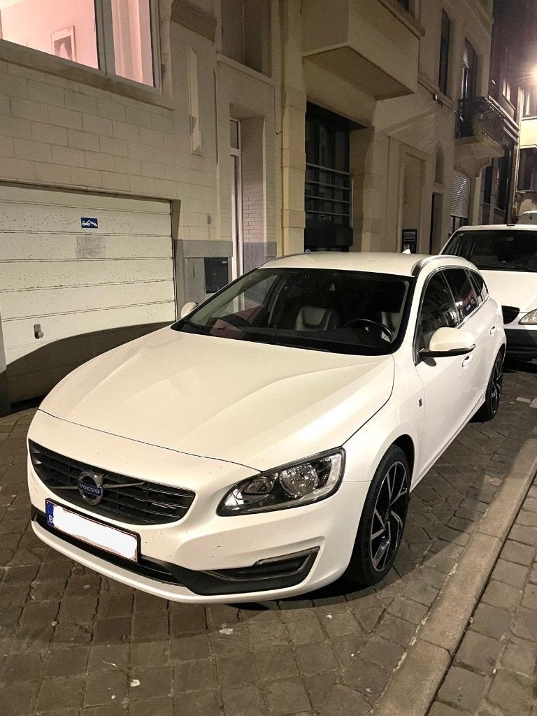 Volvo V60, Autos, Volvo, Cuir, Achat, Euro 6, 1679 kg