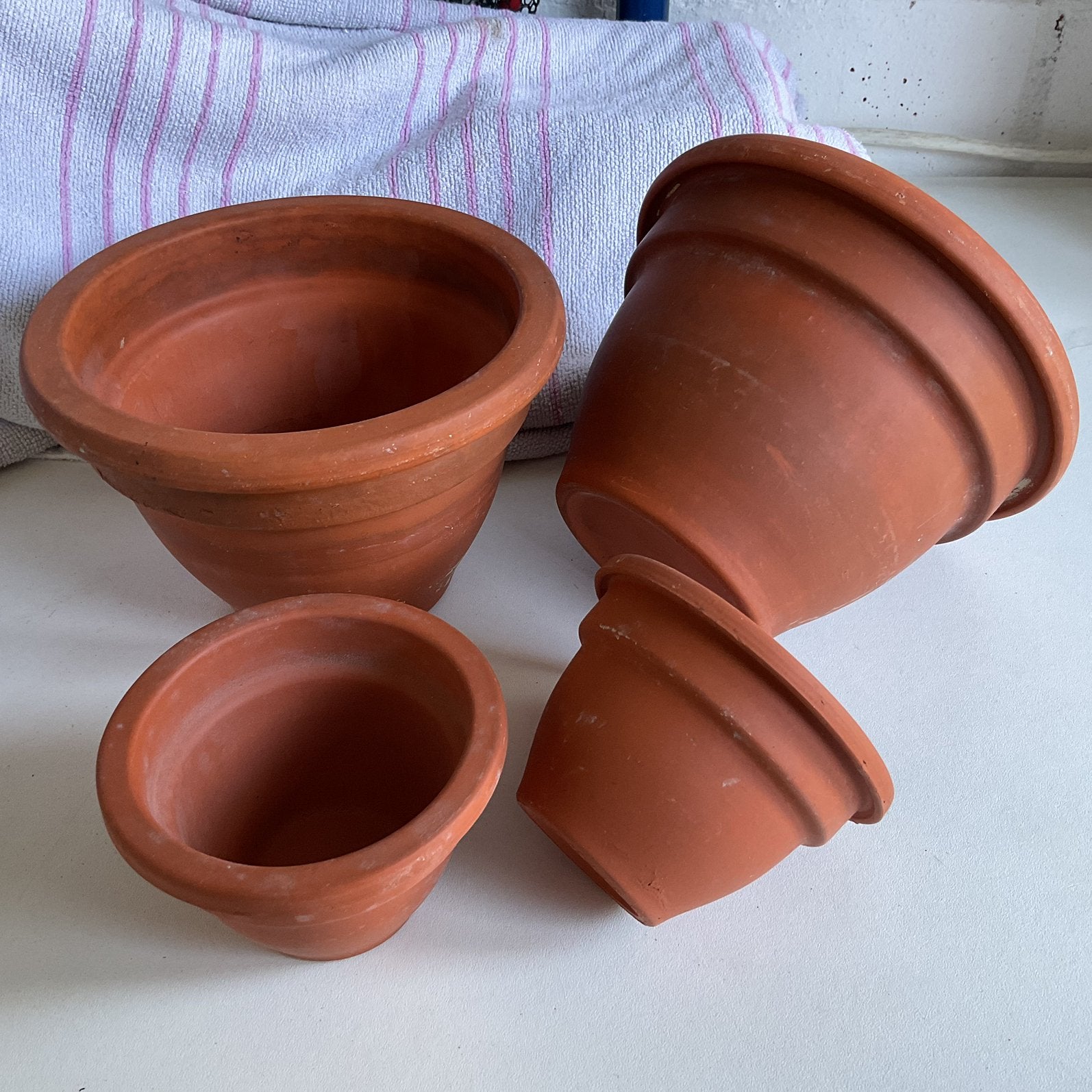 Terracotta potten 4 stuks, Tuin en Terras, Gebruikt, Rond, Ophalen of Verzenden, Terracotta