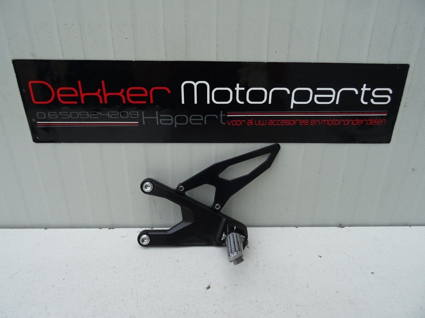 Linker Schetsplaat / Voetsteun links Yamaha YZF R1 2015-2019, Gebruikt, -, -, Ophalen of Verzenden